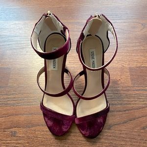 Steve Madden Purple velvet 3 strap Heels